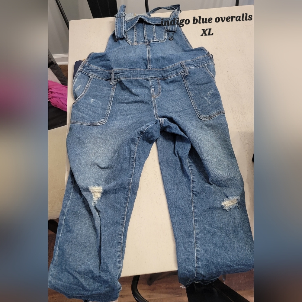Maternity overalls